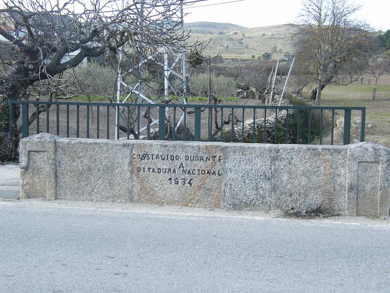 Ponte Centro-Construida na ditadura.JPG